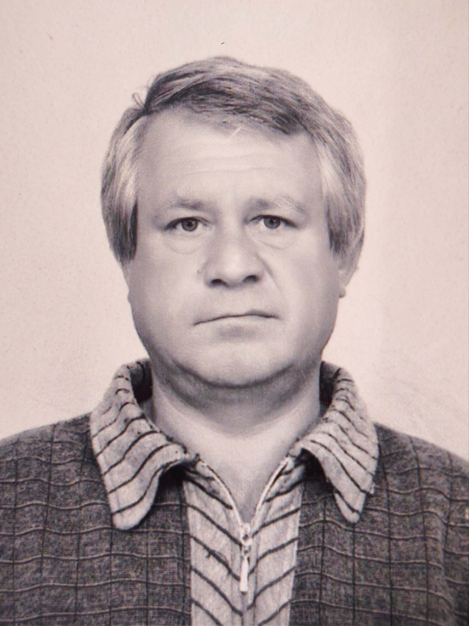 Portrait before AI retouching for laser engraving, example 7