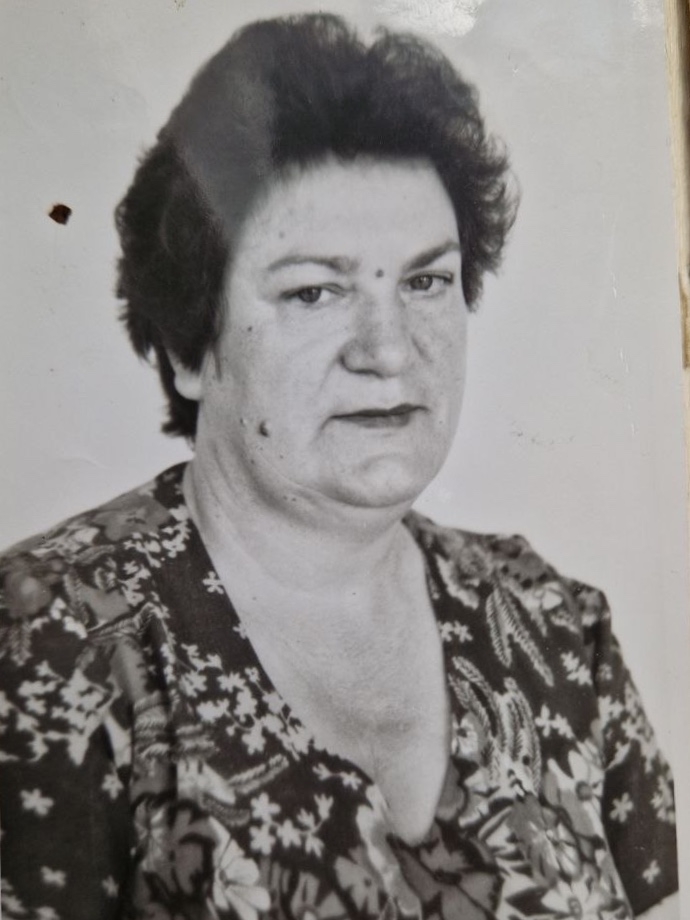 Portrait before AI retouching for laser engraving, example 23